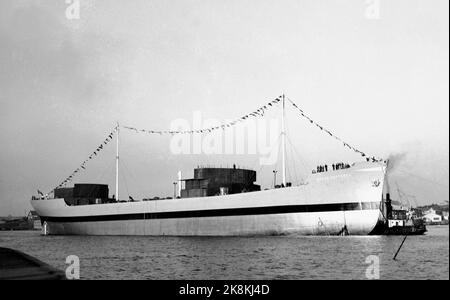 Stavanger 19510129 16.000 Tonneren 'Berge Bergesen' wird von Rosenberg Mek Verksted gestartet. Das Schiff ist das größte, das jemals in Norwegen gebaut wurde. Hier das Schiff nach dem Start. Foto: NTB / NTB Stockfoto