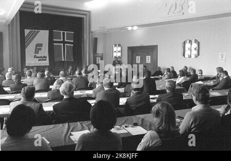 Oslo 19780212 die Nationalversammlung der Progress Party findet in Oslo statt, und Carl I. Hagen wird zum neuen Vorsitzenden gewählt. Auf demselben nationalen Treffen wurde die Jugend der Fortschrittspartei begonnen. Foto: Vidar Knai / NTB SPBEKEIL Stockfoto