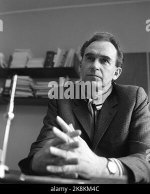 Oslo Februar 1975. Der Parteivorsitzende der norwegischen Kommunistischen Partei, Reidar T. Larsen. Foto: NTB / NTB Stockfoto