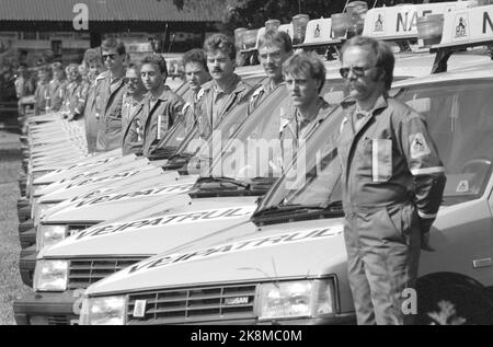 Oslo 19880616 die Straßenpolizei der NAF ist zum 33.. Mal bereit für Anstrengungen. 28 Patrouillenautos werden in der Sommersaison im Süden und Norden auf den Straßen unterwegs sein, um unglücklichen Autofahrern zu helfen. NAF geht davon aus, dass die 28 Autos eine Strecke fahren werden, die dem 6-fachen der Welt entspricht. Foto; pro Løchen/NTB Stockfoto