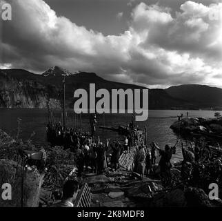 Oslo, 195705 die Aufnahme des Films die Wikinger (Wikinger) unter der Schirmherrschaft von Richard Fleischer. Hier ist ein 'Wikingerschiff' aus. Foto: Jan Stage / NTB Stockfoto