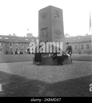 Oslo 195507. Der 10.. Jahrestag der Befreiung Norwegens. Hier aus der bautafür die gefallenen Piloten während des Krieges bei Akershus. Foto: JNTB / NTB Stockfoto