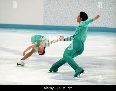 Hamar Olympics 19940226: Winterolympiade bei Lillehammer 1994 Kunstlauf, Show: Olympische Meister in Paarung Ekaterina Gordeeva und Sergei Grinkow (Rus) in Aktion. Foto: Lise Åserud / NTB Stockfoto