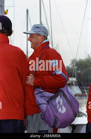 Belgien, Nieuwpoort 1. Juli 1991. Weltmeisterschaft im Segeln. 1 Ton Cup 1991. König Harald und seine Männer segeln Xi. Foto: Lise Åserud / NTB / NTB Stockfoto