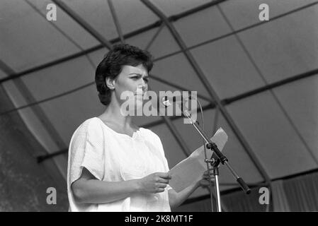 Oslo, 31081985. „Rock on the Dock“-Konzert „Together for Life“. Hier ist Ellen Horn in Aktion. Foto: Henrik Laurvik / NTB Stockfoto