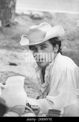 Alain Delon am Set des Films 'La Tulipe Noire' von Christian-Jaque im Jahr 1964. Stockfoto