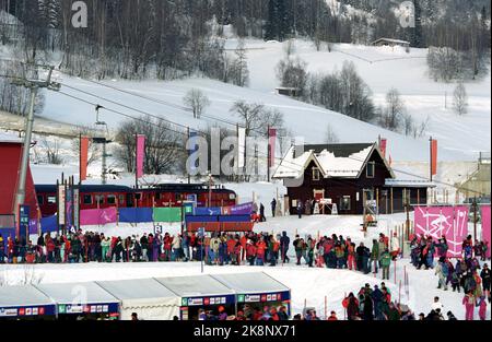 Kvitfjell 19940217. Die Olympischen Winterspiele im Lillehammer Alpine-Super-G, Männer. Die alpine Anlage und das Publikum. Der Bahnhof in Kvitfjell. Foto: Jan Greve / NTB Stockfoto