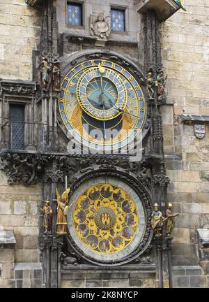 Astronomische Uhr auf dem Hauptplatz in Prag, Tschechische Republik Stockfoto