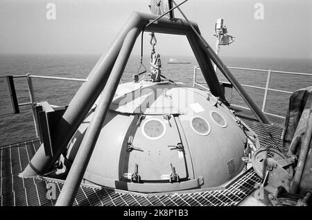 Nordsee 19700620 Milliarden aus der Tiefe? Es gibt Ölbohrungen in der Nordsee und Ansichten von Abenteuergewinnen. Norwegen könnte enorme Einnahmen aus dem Öl erzielen. Von der Bohrplattform 'Ocean Viking'. Foto: Sverre A. Børretzen / Aktuell / NTB Stockfoto