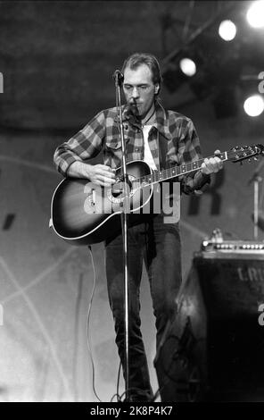 Oslo, 31081985. „Rock on the Dock“-Konzert „Together for Life“. Hier ist Jan Dahlen im Einsatz. Foto: Ola Næs / NTB / NTB Stockfoto