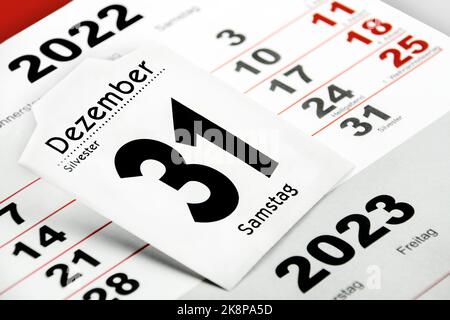 Deutscher Kalender 2022. Dezember 31 Samstag Silvester und 2023 Donnerstag Freitag Stockfoto