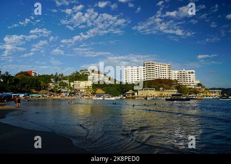 Caleta Beach, Acapulco, Mexiko Stockfoto