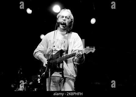 Oslo, 31081985. „Rock on the Dock“-Konzert „Together for Life“. Hier ist Jonas Fjeld in Aktion. Foto: Ola Næs / NTB / NTB Stockfoto