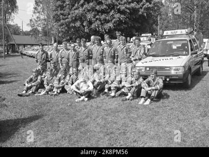 Oslo 19880616 die Straßenpolizei der NAF ist zum 33.. Mal bereit für Anstrengungen. 28 Patrouillenautos werden in der Sommersaison im Süden und Norden auf den Straßen unterwegs sein, um unglücklichen Autofahrern zu helfen. NAF geht davon aus, dass die 28 Autos eine Strecke fahren werden, die dem 6-fachen der Welt entspricht. Foto; pro Løchen/NTB Stockfoto