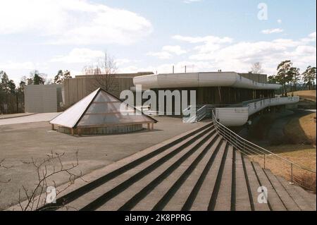 Høvik November 1998: Archivfoto vom April 1997 vom Henie Onstad Art Center in Høvikodden, wo am Montagabend ein Feuer auf dem Dach gemeldet wurde. Foto: Bjørn Sigurdsøn, NTB Plus / NTB Stockfoto