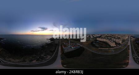 360-Grad-Leuchtturm in Leca da Palmeira, Matosinhos. Stockfoto