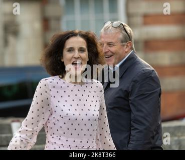 London, Großbritannien. 24. Oktober 2022. Politiker am College Green London Großbritannien Theresa Villiers MP Kredit: Ian Davidson/Alamy Live News Stockfoto