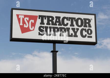 Troy - Ca. Oktober 2022: Tractor Supply Company Retail Location. Die Traktorversorgung ist an der NASDAQ unter TSCO gelistet. Stockfoto