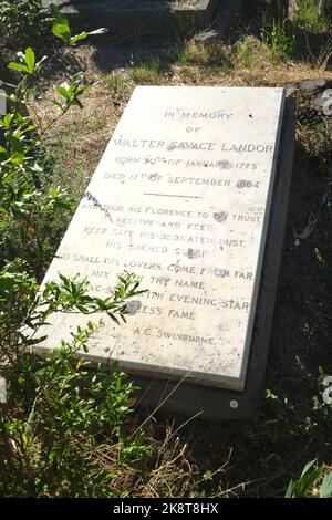 Grab von Walter Savage Landor auf dem Englischen Friedhof in Florenz Italien Stockfoto