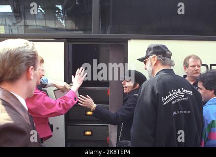 Oslo April 1989: Künstlerin Liza Minnelli in Oslo. Hier vor dem Grand