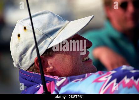 Belgien, Nieuwpoort 1. Juli 1991. Weltmeisterschaft im Segeln. 1 Ton Cup 1991. König Harald und seine Männer segeln Xi. Foto: Lise Åserud / NTB / NTB Stockfoto