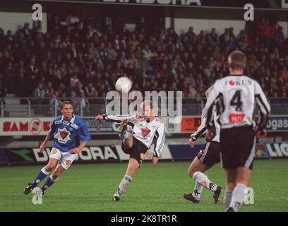 Molde. Rosenborg - Molde (2-0). Die Serie Finale Elite-Serie. Odd Inge Olsen und Ørjan Berg im Kampf um den Ball während des Serienkampfes zwischen Molde und Rosenborg am Samstagabend im Molde Stadium. (Foto: Kjell Langmyren, NTB Plus) Stockfoto