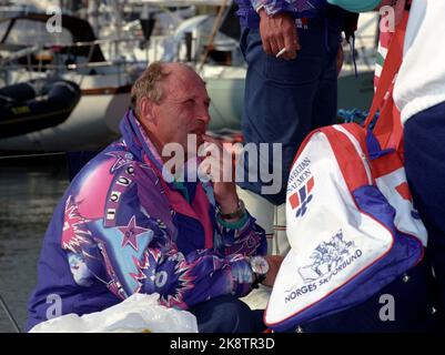 Belgien, Nieuwpoort 1. Juli 1991. Weltmeisterschaft im Segeln. 1 Ton Cup 1991. König Harald und seine Männer segeln Xi. Foto: Lise Åserud / NTB / NTB Stockfoto