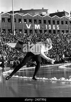 Oslo 19650214 World Championships im Bislett Stadium in Oslo, für überfüllte Tribünen. Hier der Sieger der Weltmeisterschaft, Norweger per Ivar Moe in Aktion. Er gewann auch 1500 Meter. Foto; NTB / NTB Stockfoto