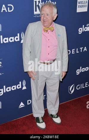 Los Angeles, USA. 12. April 2018. Leslie Jordan kommt zu den jährlichen GLAAD Media Awards 29., die am Donnerstag, den 12. April 2018, im Beverly Hilton in Beverly Hills, CA, abgehalten werden. (Foto: Sthanlee B. Mirador/Sipa USA) Quelle: SIPA USA/Alamy Live News Stockfoto