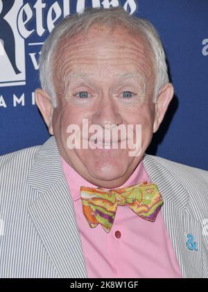 Los Angeles, USA. 12. April 2018. Leslie Jordan kommt zu den jährlichen GLAAD Media Awards 29., die am Donnerstag, den 12. April 2018, im Beverly Hilton in Beverly Hills, CA, abgehalten werden. (Foto: Sthanlee B. Mirador/Sipa USA) Quelle: SIPA USA/Alamy Live News Stockfoto