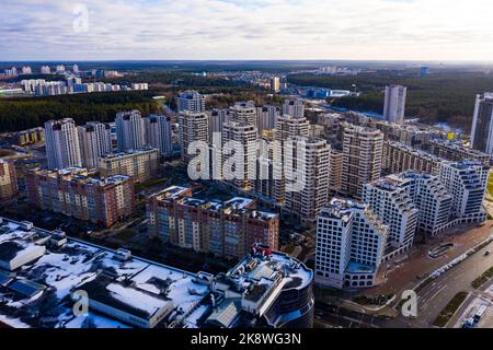 Wohngebiete im Nordwesten von Minsk, Weißrussland Stockfoto