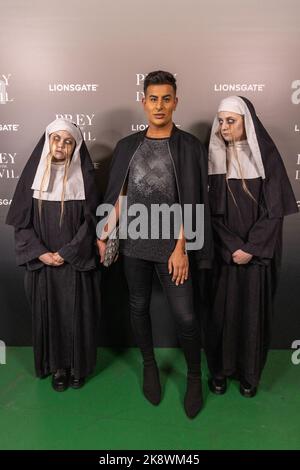 London, Großbritannien. 24. Oktober 2022. Junaid Ahmed nimmt an der „Prey for the Devil“ Celebrity Experience in London Teil. Kredit: SOPA Images Limited/Alamy Live Nachrichten Stockfoto