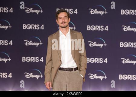 Oma, Italien. 24. Oktober 2022. Rome Cinema Fest 2022. Rom Film Fest. Roter Teppich tv-Serie 'Boris 4'. Im Bild: Alessandro Tiberi Kredit: Unabhängige Fotoagentur/Alamy Live News Stockfoto