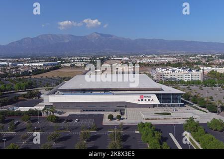 Ein allgemeiner Überblick über die Toyota Arena, Freitag, 21. Oktober 2022, in Ontario, Kalif. Die Arena, auch bekannt als Ontario Community Events Center und Citizens Business Bank Arena, ist die Heimat der Ontario-Herrschaft der American Hockey League, der Ontario Fury der Major Arena Soccer League und der Ontario Clippers der NBA G League Stockfoto