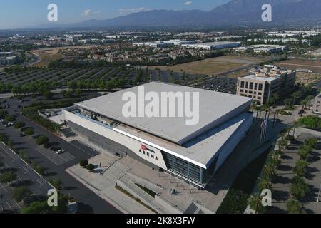 Ein allgemeiner Überblick über die Toyota Arena, Freitag, 21. Oktober 2022, in Ontario, Kalif. Die Arena, auch bekannt als Ontario Community Events Center und Citizens Business Bank Arena, ist die Heimat der Ontario-Herrschaft der American Hockey League, der Ontario Fury der Major Arena Soccer League und der Ontario Clippers der NBA G League Stockfoto