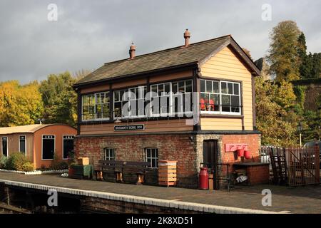 Bridgnorth-Signalbox am Bahnhof Bridgnorth auf der Severn Valley Railway, Shropshire, England, Großbritannien. Stockfoto