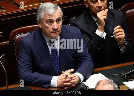 Rom, Italien. 25. Oktober 2022, Antonio Tajani Ministro degli Affari Esteri e della cooperazione Internazionale e vicepremier während der Sitzung in der Abgeordnetenkammer für das Vertrauensvotum der Regierung Meloni am 25. Oktober 2022 in Rom, Italien. Stockfoto