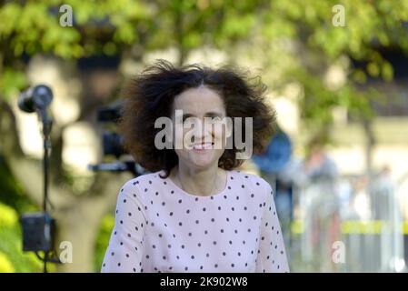 Theresa Villiers MP (Con: Chipping Barnett) in Westminster, an dem Tag, an dem Rishi Sunak Vorsitzender der Konservativen Partei wurde. 24.. Oktober 2022 Stockfoto