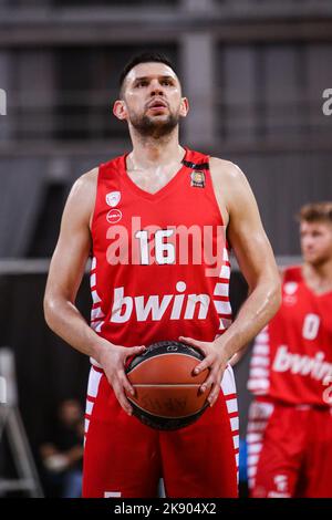 Thessaloniki, Griechenland. 24. Oktober 2022. Der Olympiacos BC-Spieler Kostas Papanikolaou während eines Spiels der griechischen Basketball League zwischen Aris BC und Olympiacos BC. (Bild: © Giannis Papanikos/ZUMA Press Wire) Stockfoto