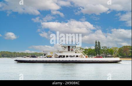 Shelter Island North Fähre unterwegs in Dering Harbour, ny Stockfoto