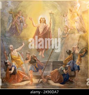 ANNECY, FRANKREICH - 11. JULI 2022: Das Fresko der Auferstehung in der Kirche Notre Dame de Lellis aus dem 20. Jh. Stockfoto