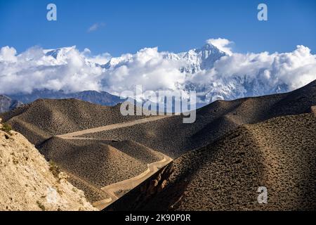 Die Wanderwege auf den Annapurna- und Nilgiri-Bergketten im Himalaya, Nepal Stockfoto