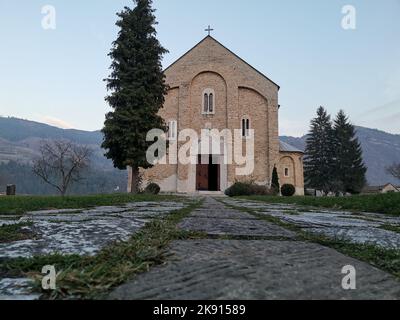 Eine schöne Aufnahme des Klosters Studenica in Kraljevo, Serbien Stockfoto