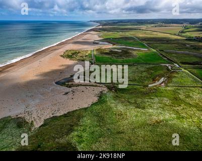 Strand und Sümpfe in Norfolk Luftaufnahme Stockfoto