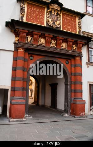 Schweizer Tor zum Schweizer Flügel der Hofburg in Wien, Österreich. Stockfoto