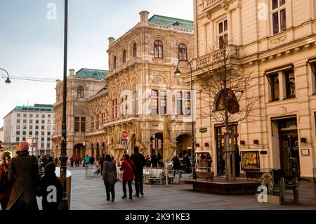 Wiener Opernhaus in Österreich im Renaissance-Revival. Stockfoto