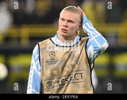 Dortmund, Deutschland. 25. Oktober 2022. Fußball: Champions League, Borussia Dortmund - Manchester City, Gruppenphase, Gruppe G, Matchday 5, Signal Iduna Park: Erling Haaland von Manchester City vor dem Spiel. Quelle: Bernd Thissen/dpa/Alamy Live News Stockfoto