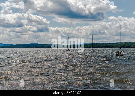 Der Magog-See ist ein Süßwassersee in der Region Estrie in Quebec, Kanada. Stockfoto