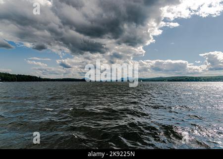 Der Magog-See ist ein Süßwassersee in der Region Estrie in Quebec, Kanada. Stockfoto