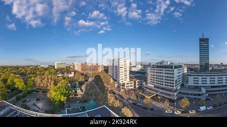 BERLIN, DEUTSCHLAND - 2. MAI 2016: Panoramablick auf Berlin von oben auf dem zoologischen Garten Stockfoto